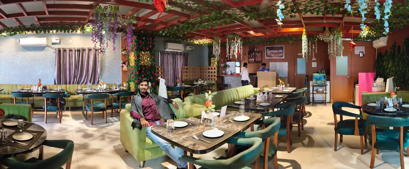 Lotus Restaurant premium interior